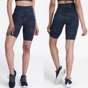 Spanx Look At Me Now Seamless Women’s Bike Shorts